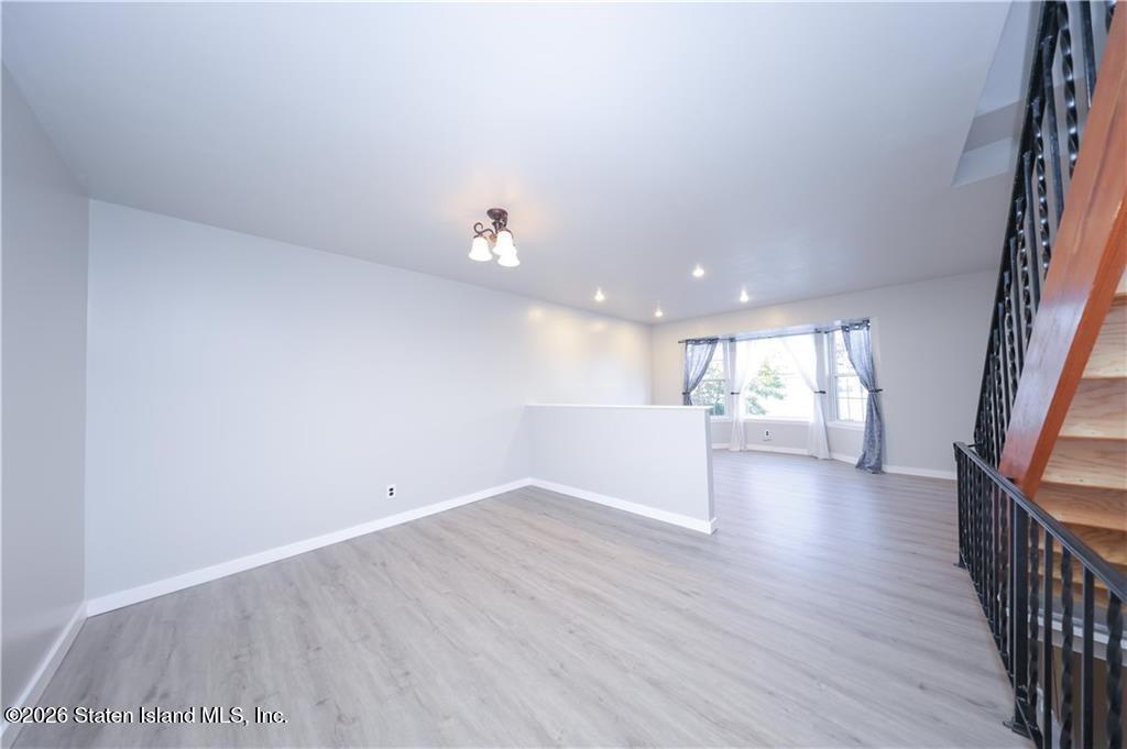 22 Francine Lane, Staten Island, NY, 10314 image 9