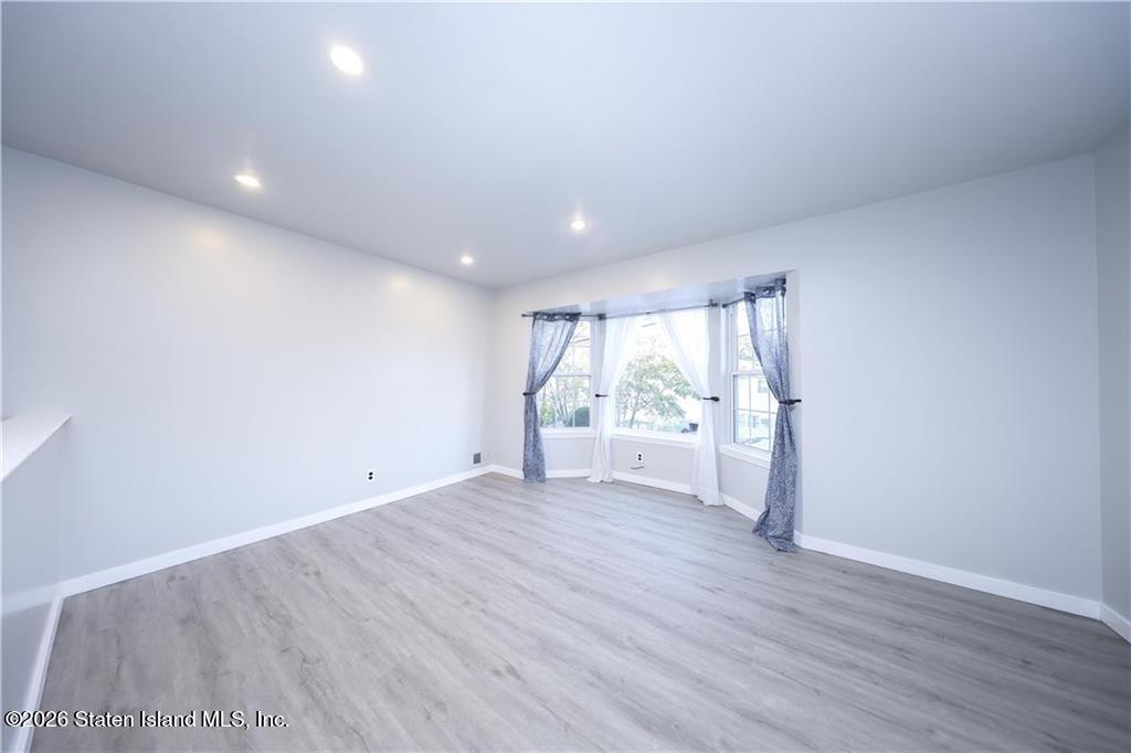 22 Francine Lane, Staten Island, NY, 10314 image 13