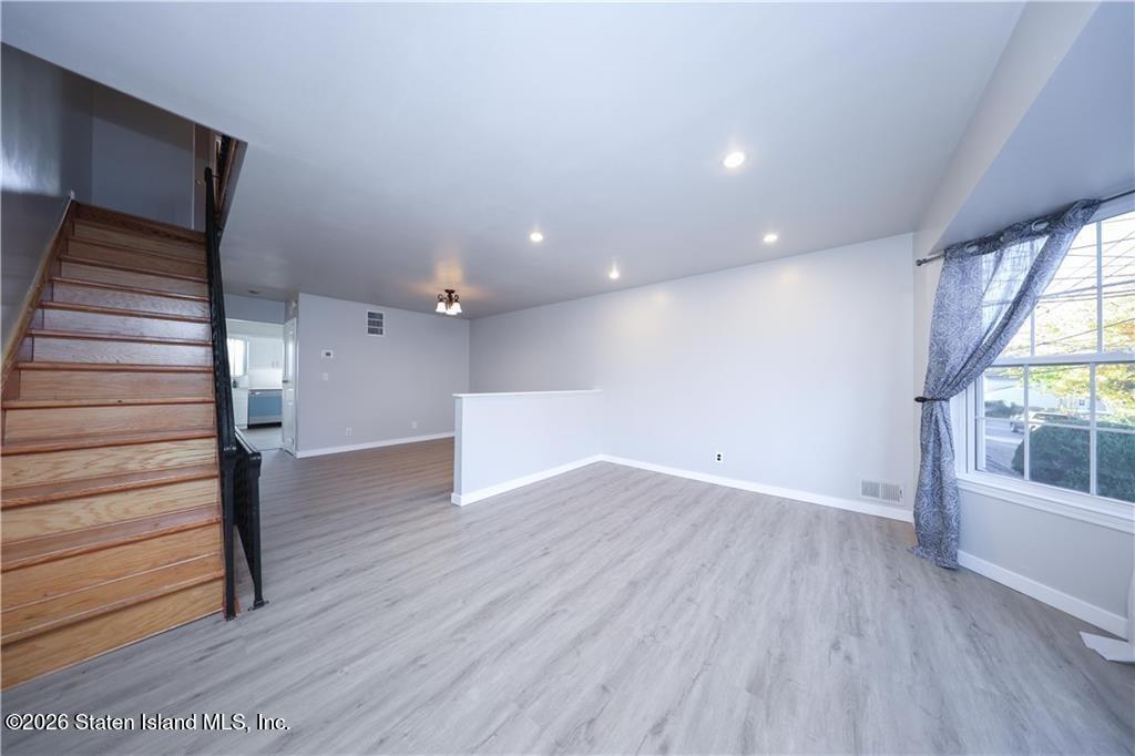 22 Francine Lane, Staten Island, NY, 10314 image 14