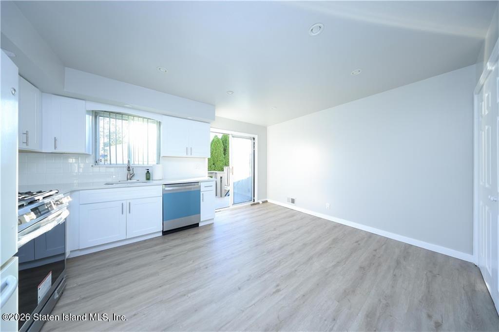 22 Francine Lane, Staten Island, NY, 10314 image 19