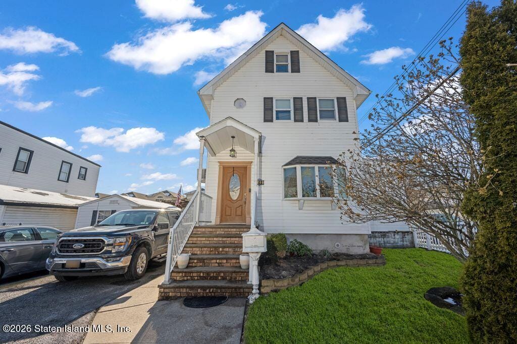 140 Burke Avenue Image 1