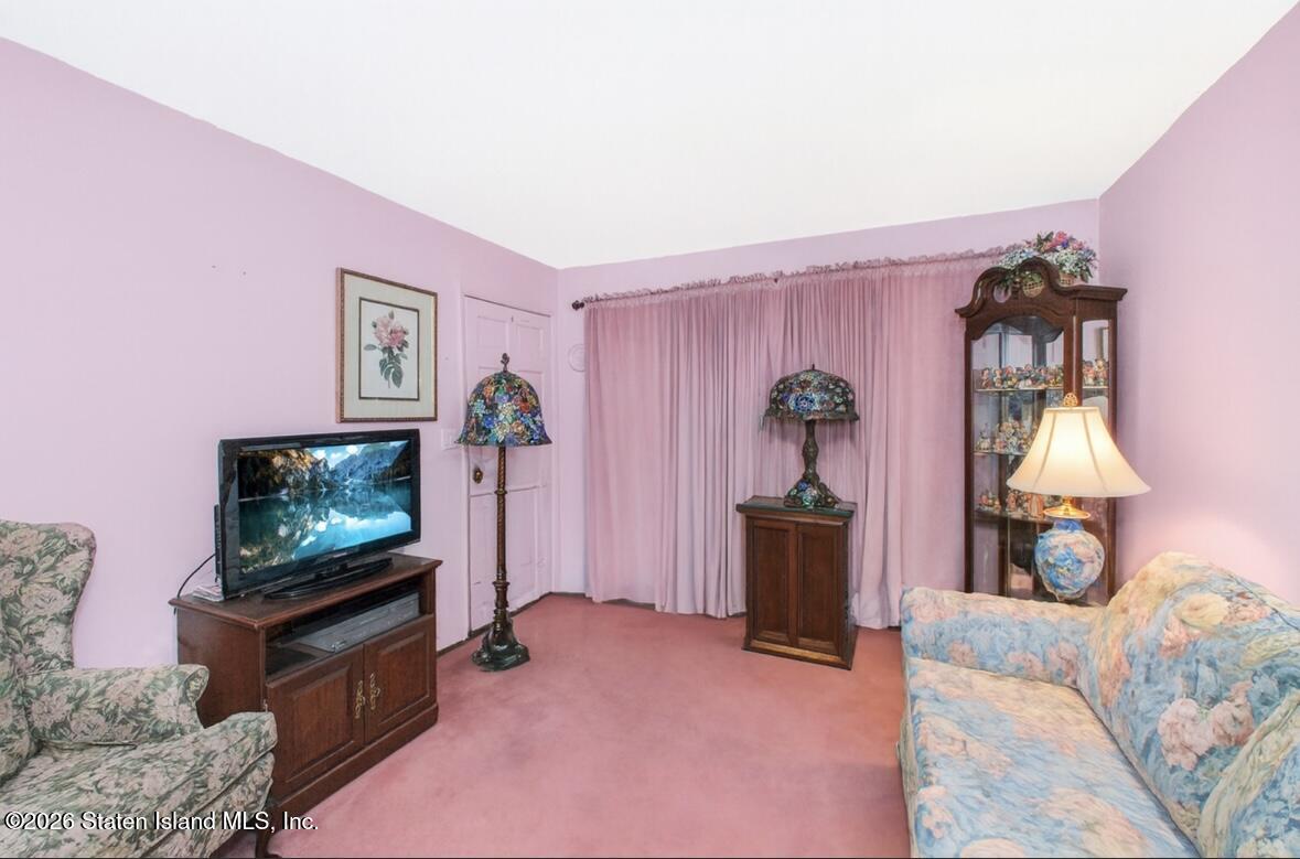 658 Tysens Lane Image 3