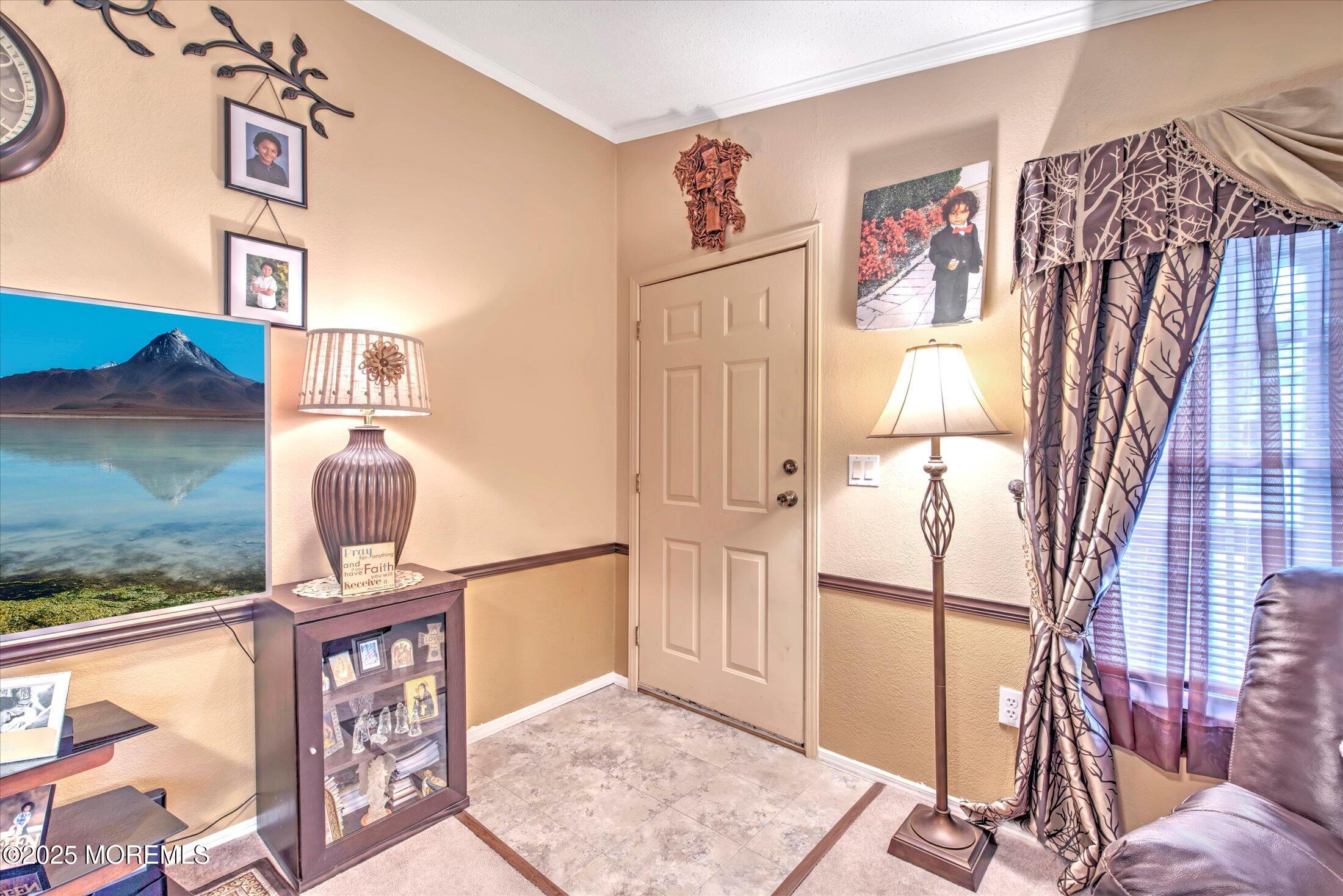 38 Village Road Image 4