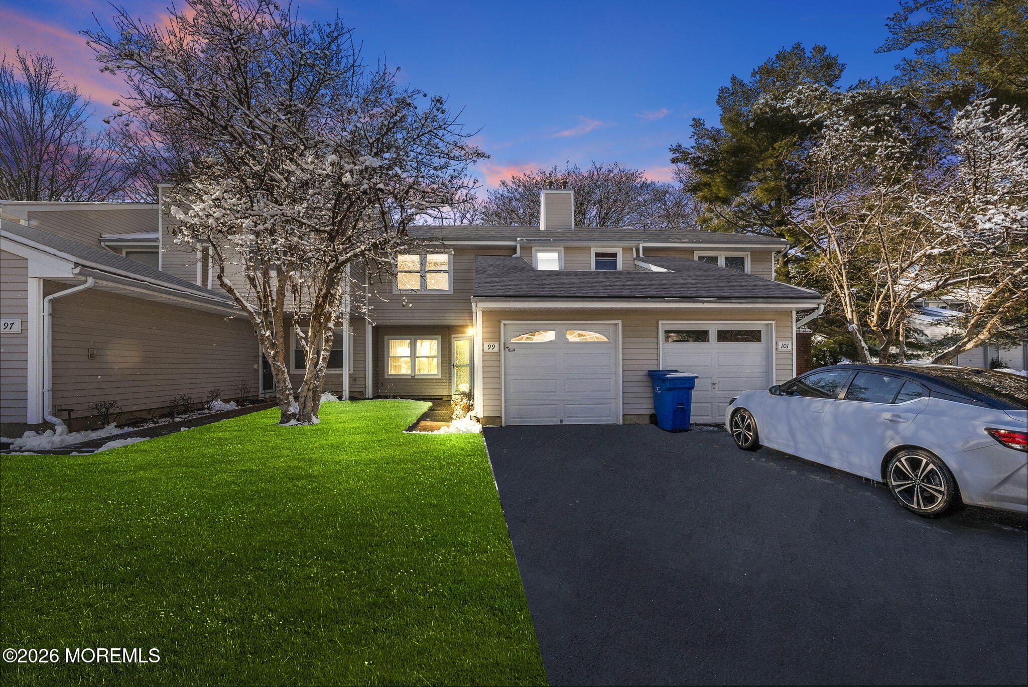 99 Woodmere Drive 705 Image 2