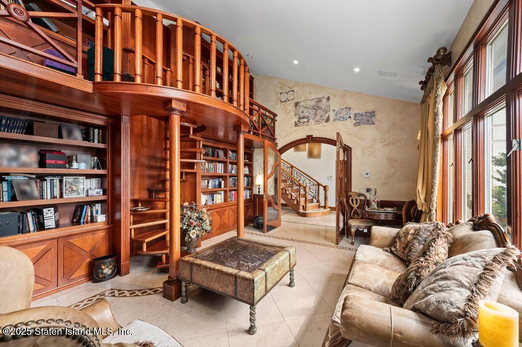 35 Jeffrey Place, Staten Island, NY, 10307 image 8