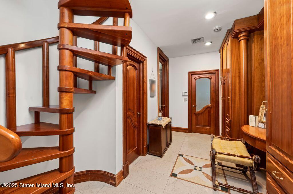 35 Jeffrey Place, Staten Island, NY, 10307 image 30