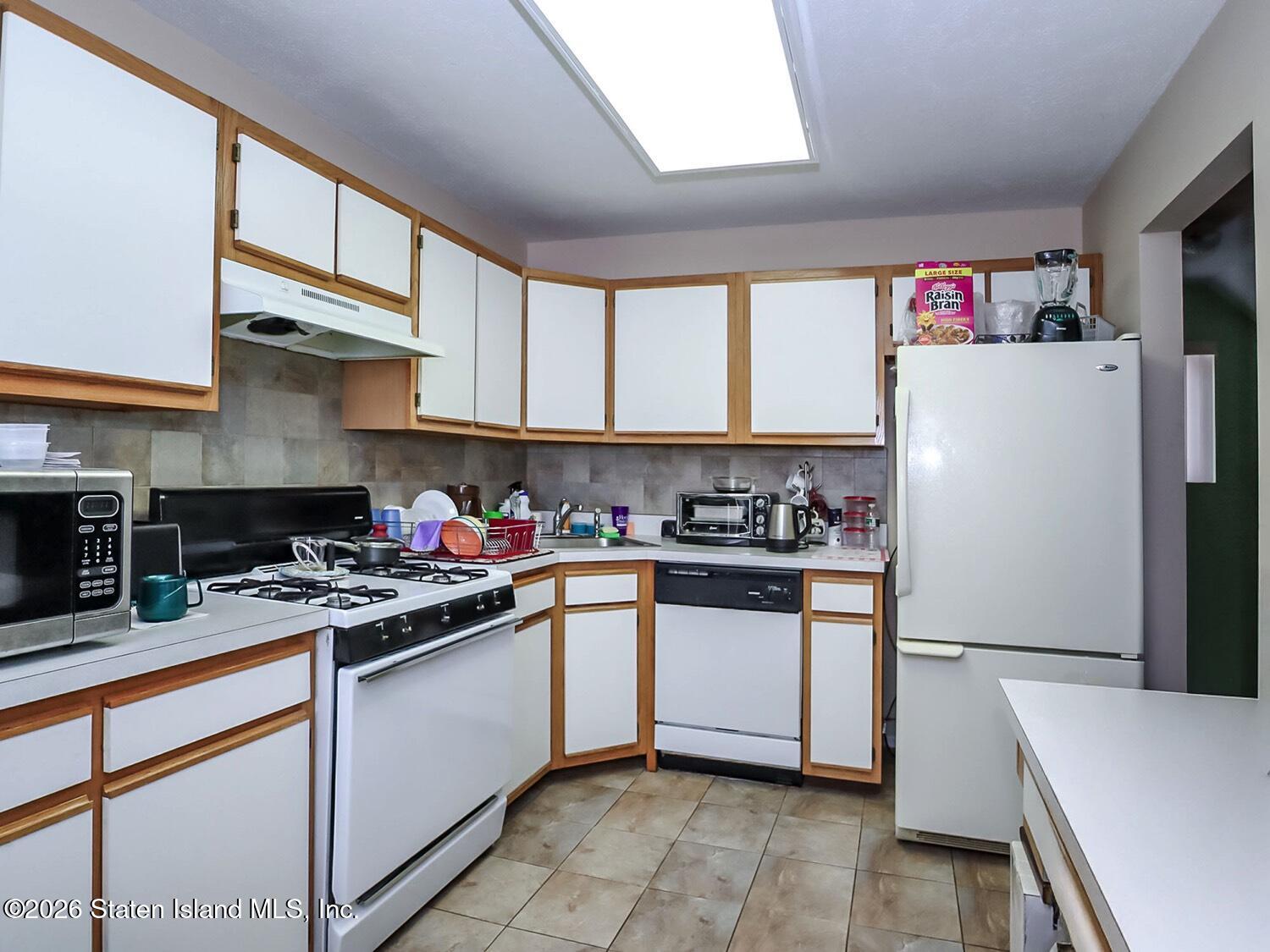 45 Jamie Lane, Staten Island, NY, 10312 image 11