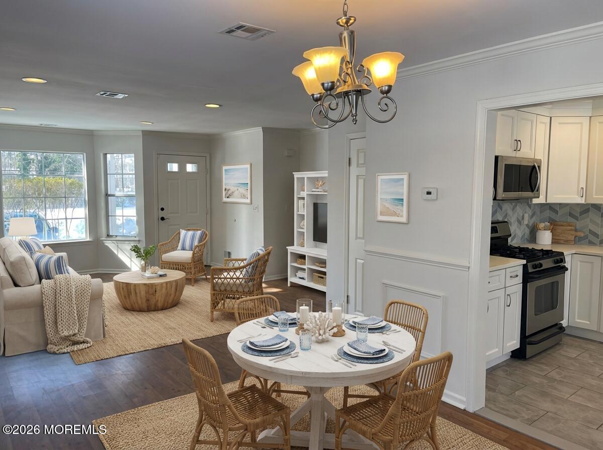 1 Canidae Court Image 2