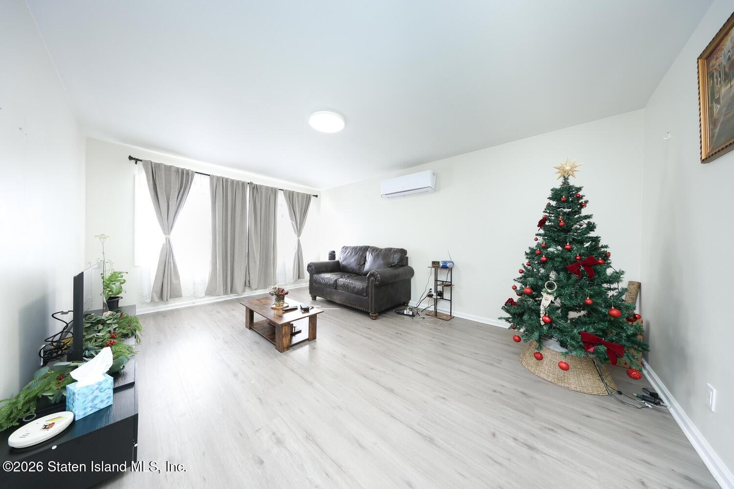 369 Burgher Avenue, Staten Island, NY, 10305 image 15