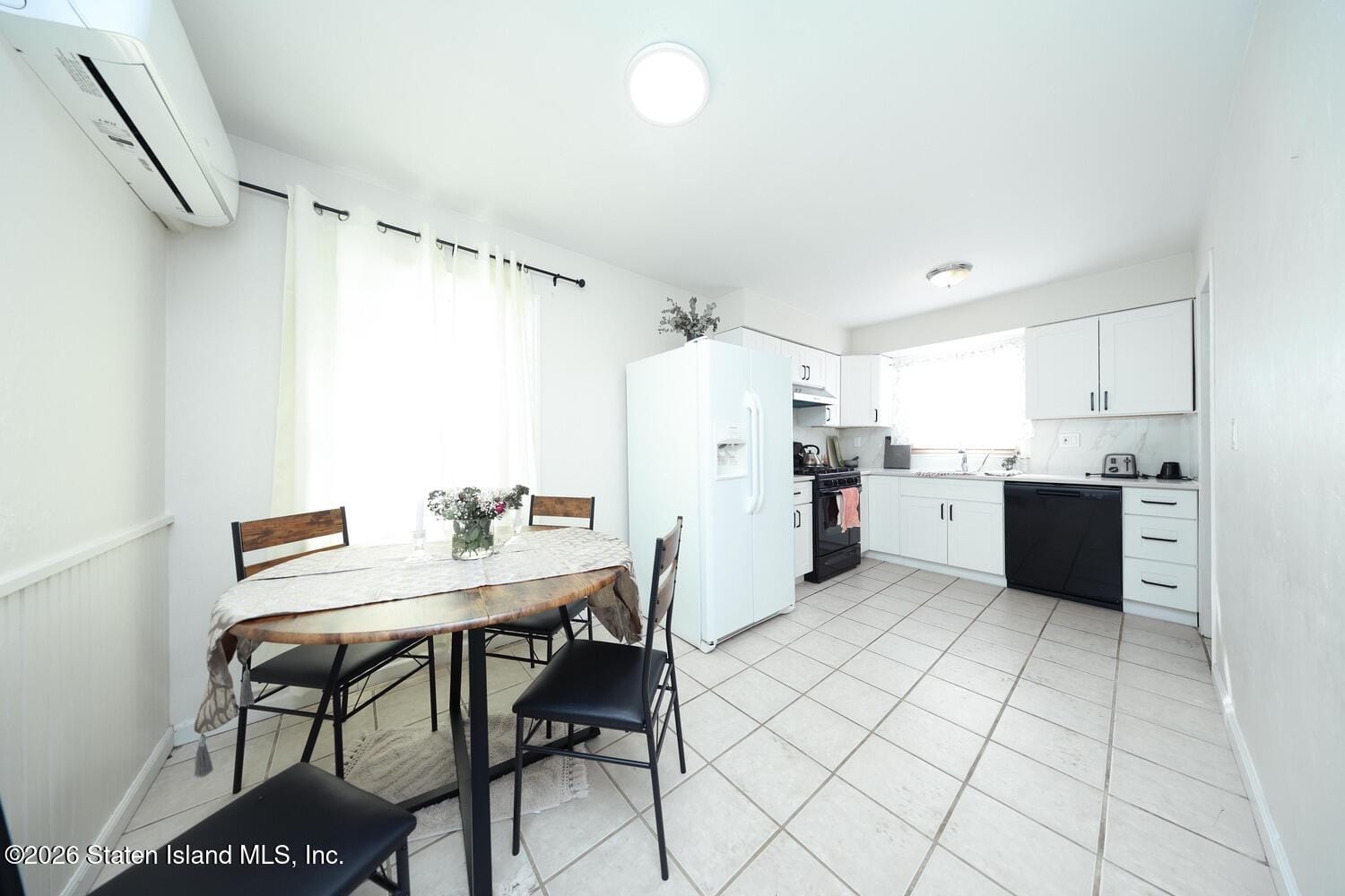 369 Burgher Avenue, Staten Island, NY, 10305 image 19