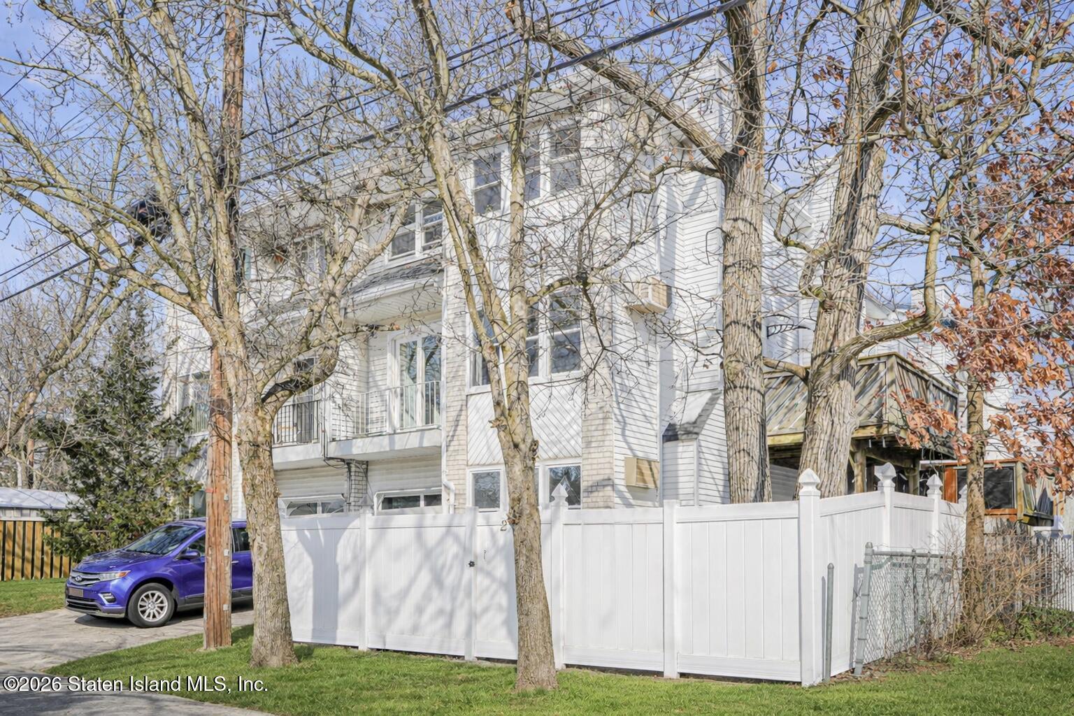 247 Pacific Avenue Image 4