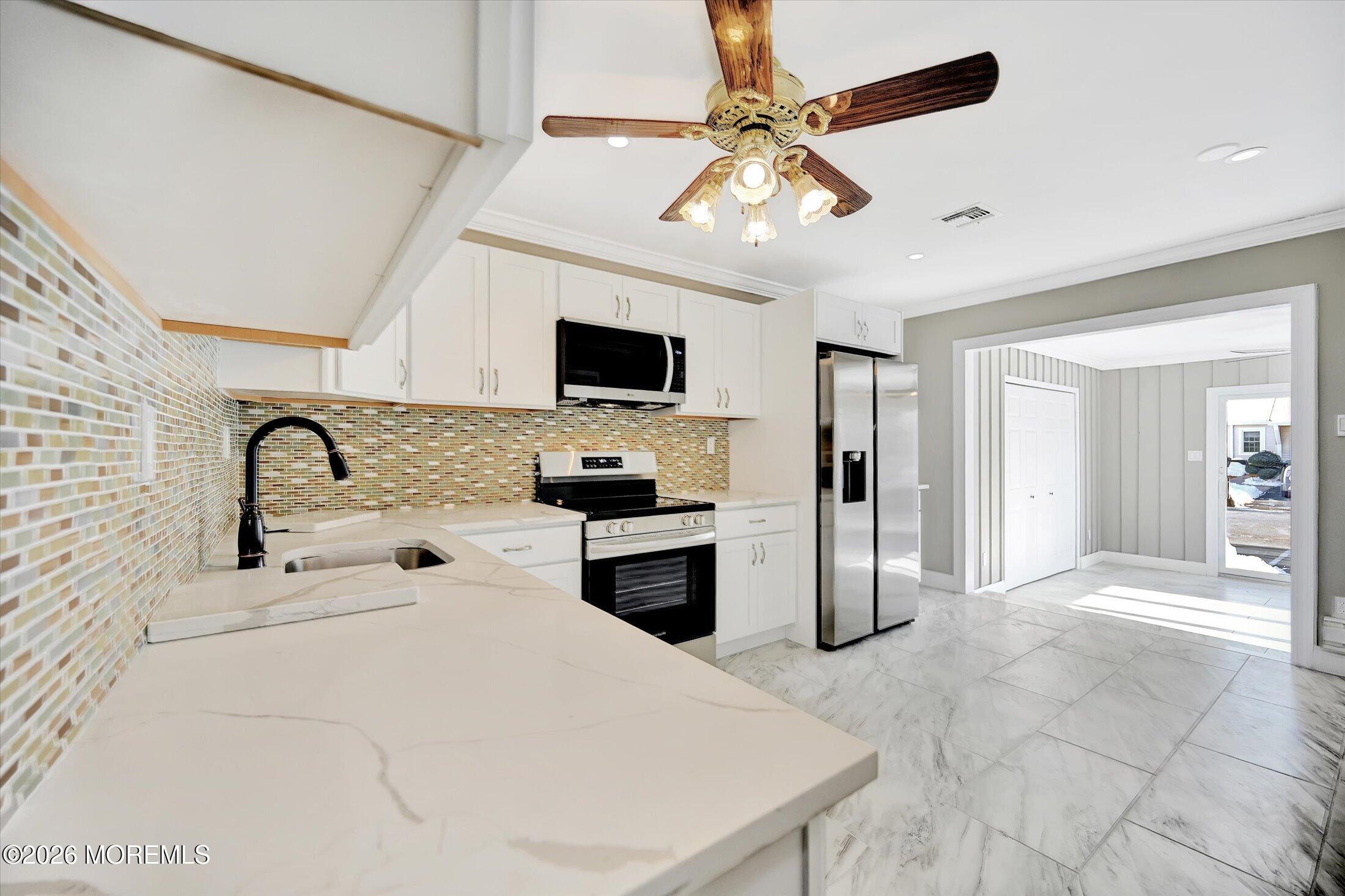 80 Parkway Drive D Image 4