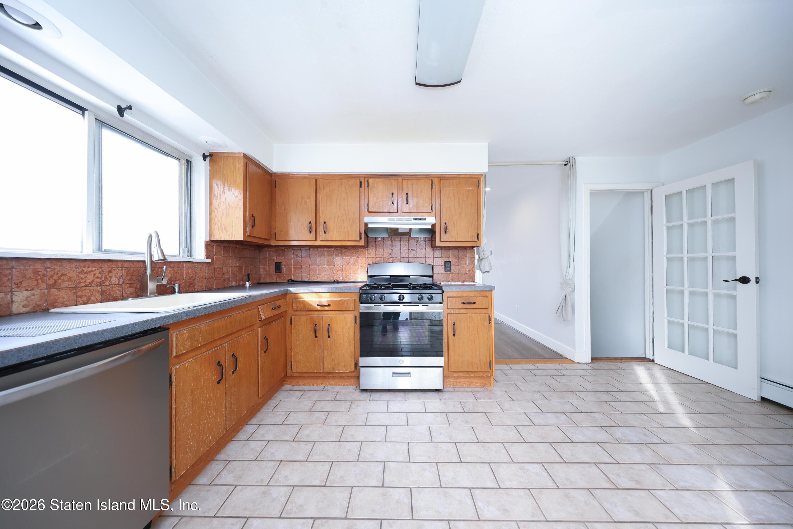 314 Harold Street, Staten Island, NY, 10314 image 12