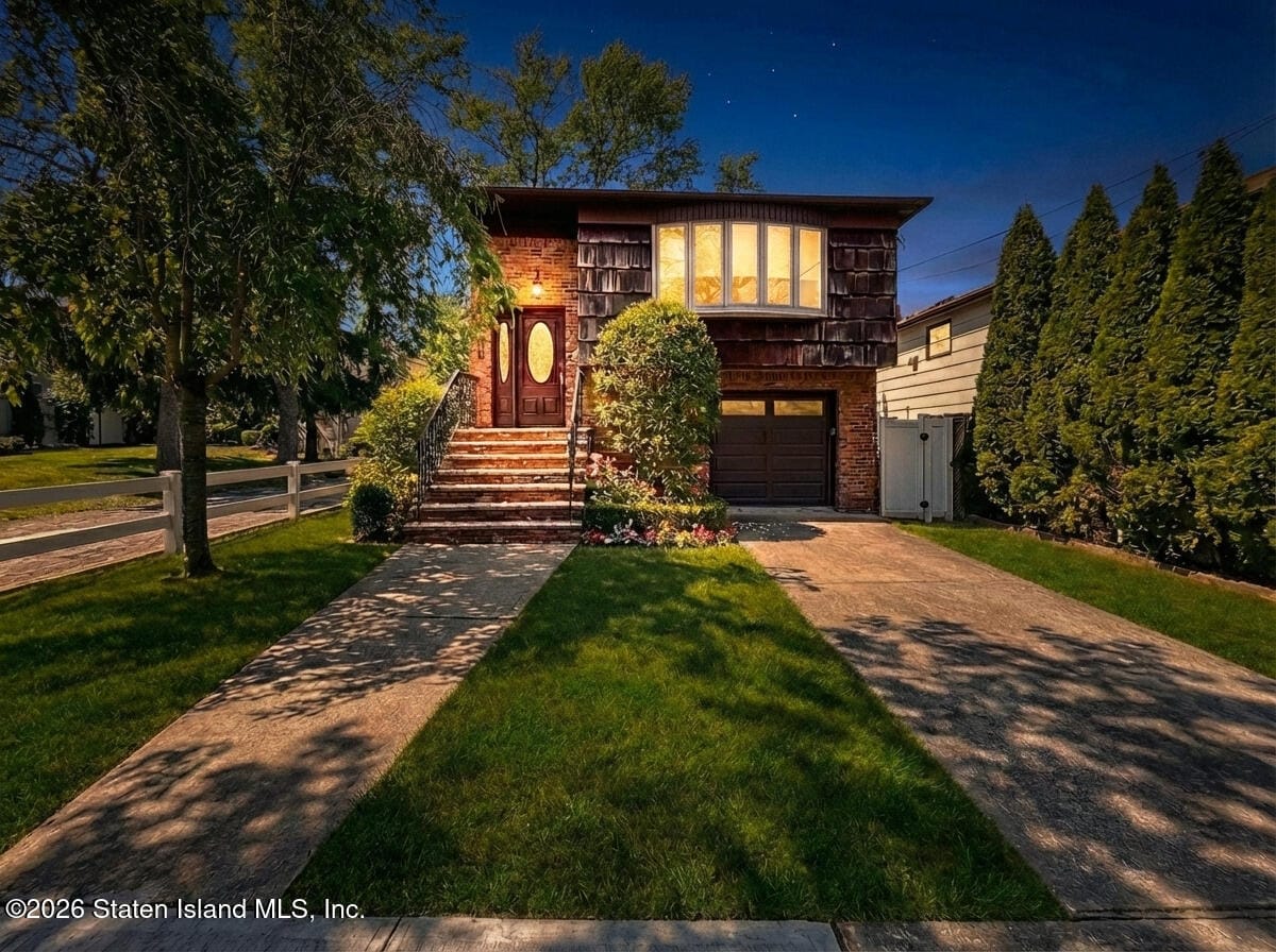 489 Oakdale Street Image 1