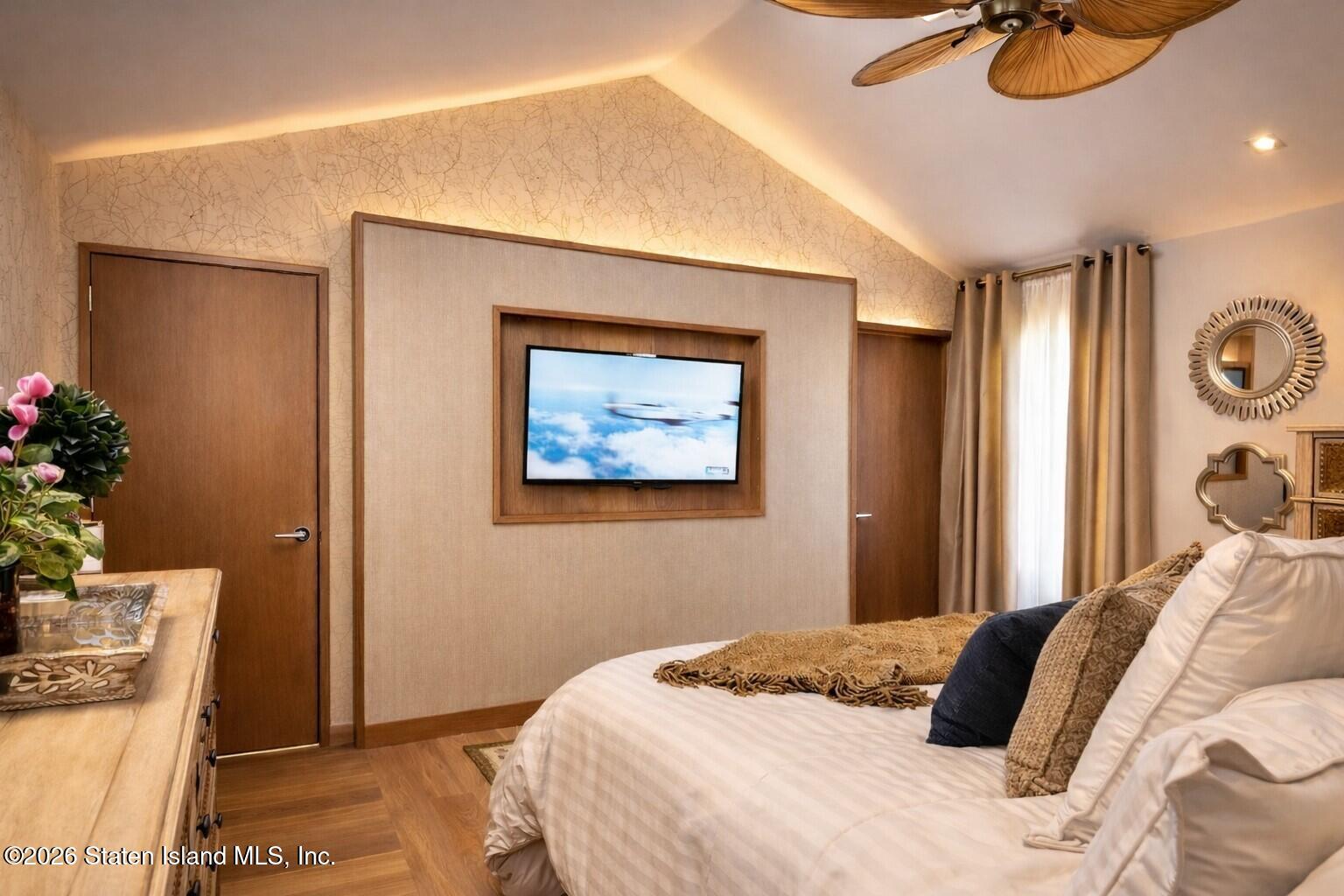 70 Woodvale Loop, Staten Island, NY, 10309 image 27