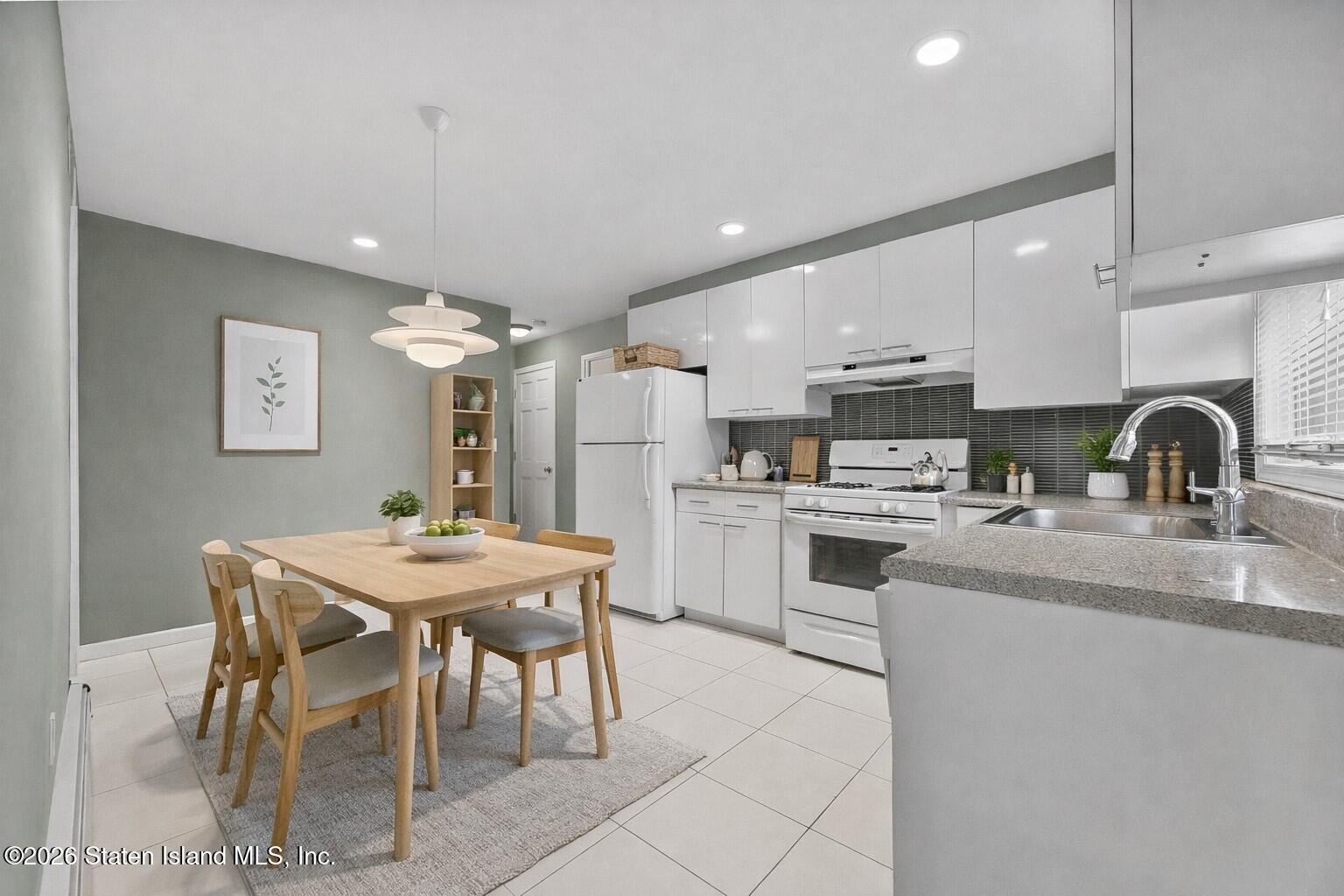 70 Woodvale Loop, Staten Island, NY, 10309 image 53