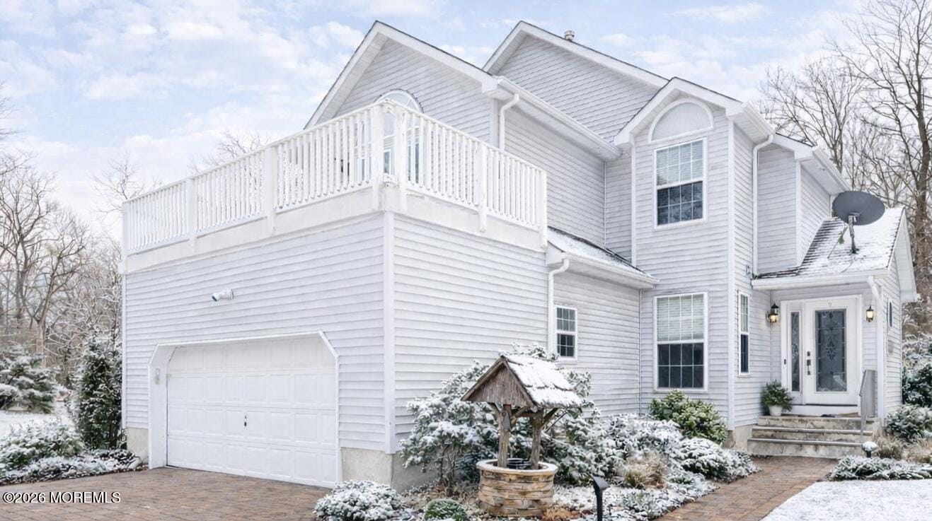 12 Crest Road Image 1