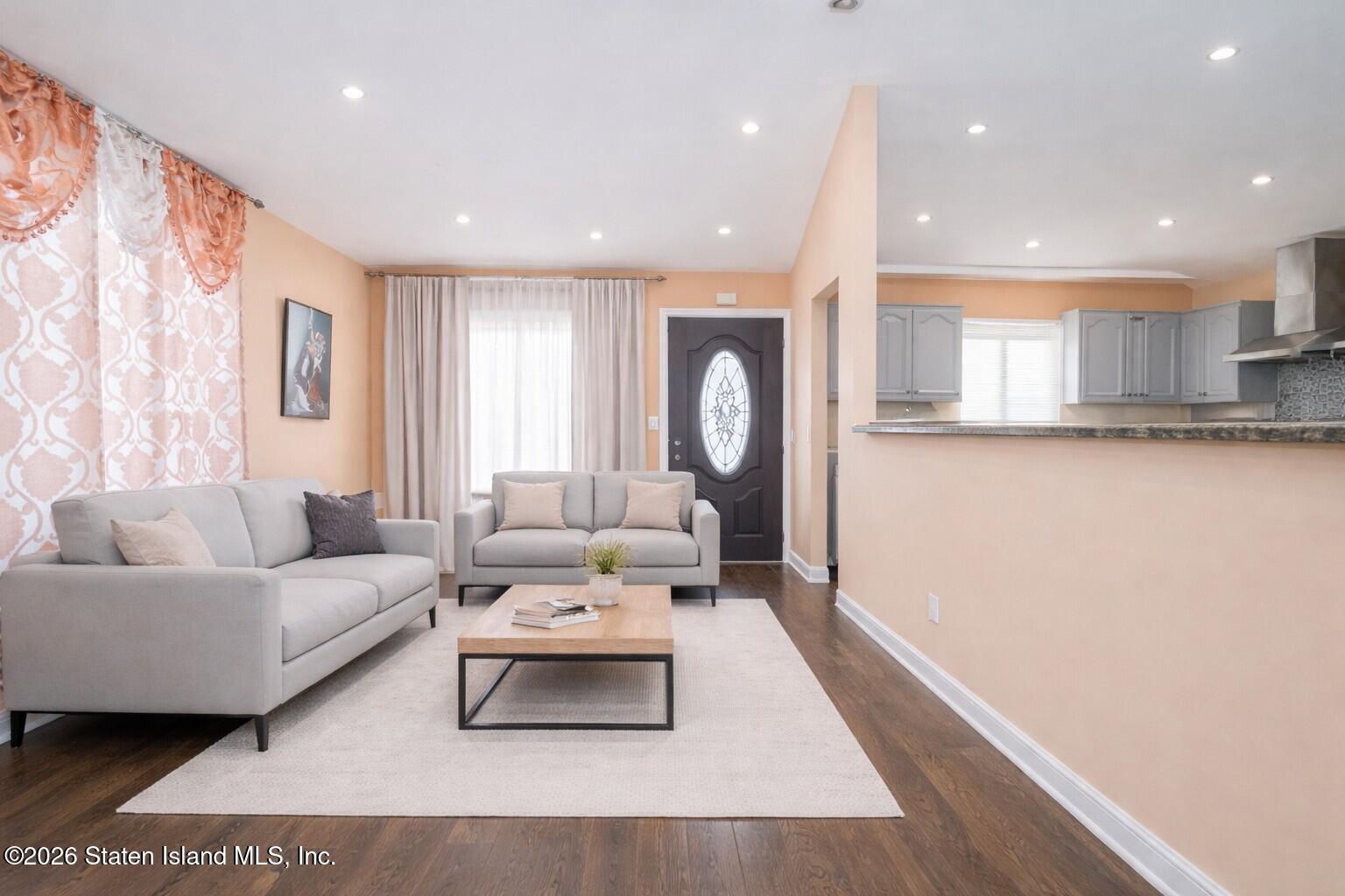 407 Stoneham Street, Staten Island, NY, 10306 image 6