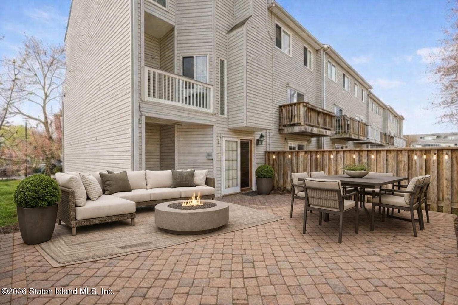 120 Dinsmore Street A Image 4