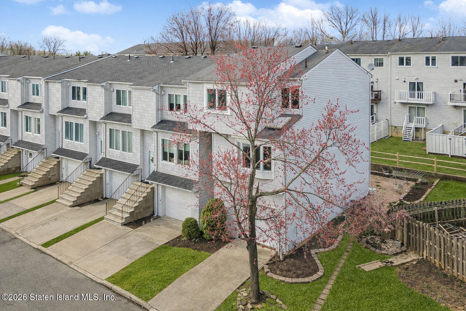 120 Dinsmore Street A Image 2