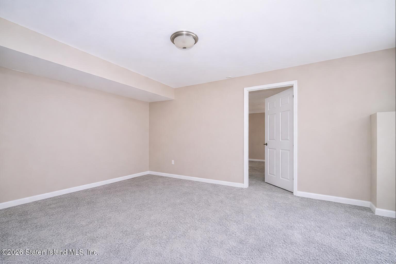 124 Erika Loop, Staten Island, NY, 10312 image 24