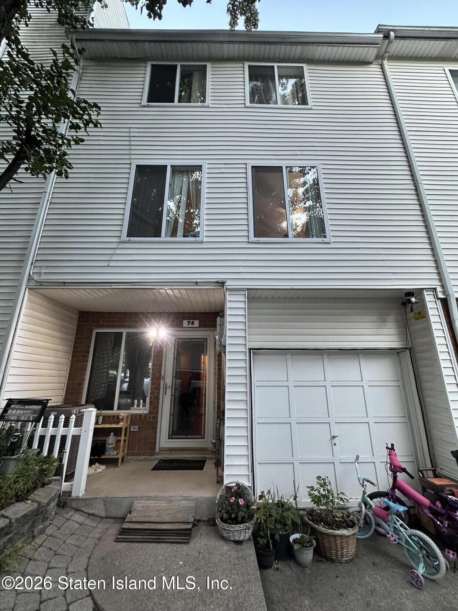 78 Emily Lane, Staten Island, NY, 10312 image 24