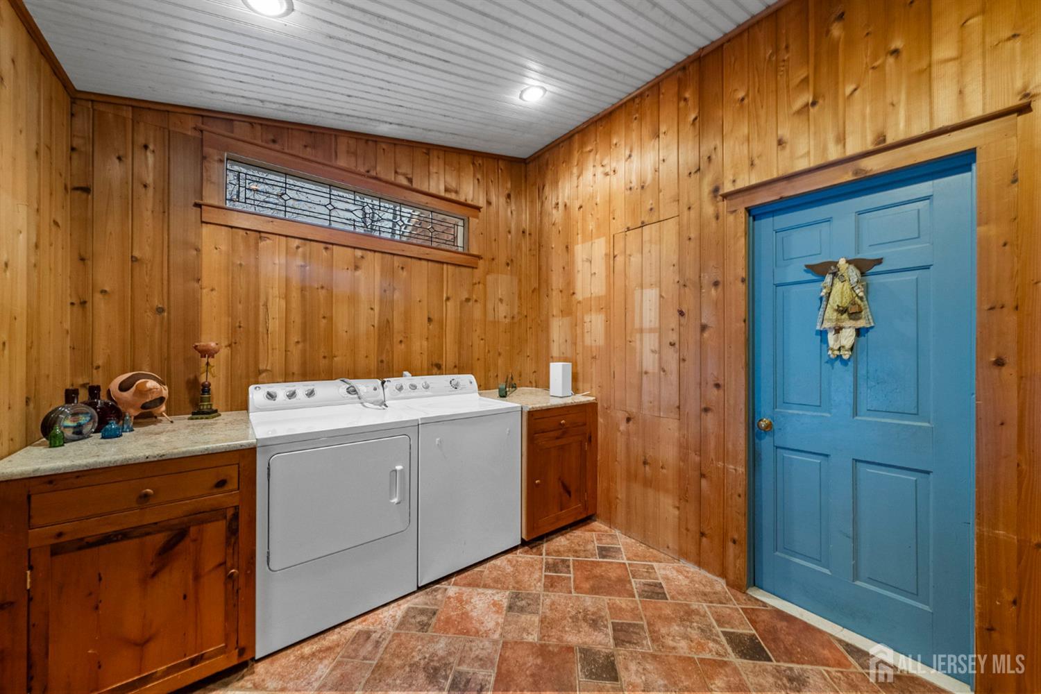 402 Main Street, Manalapan, NJ, 07726 image 24