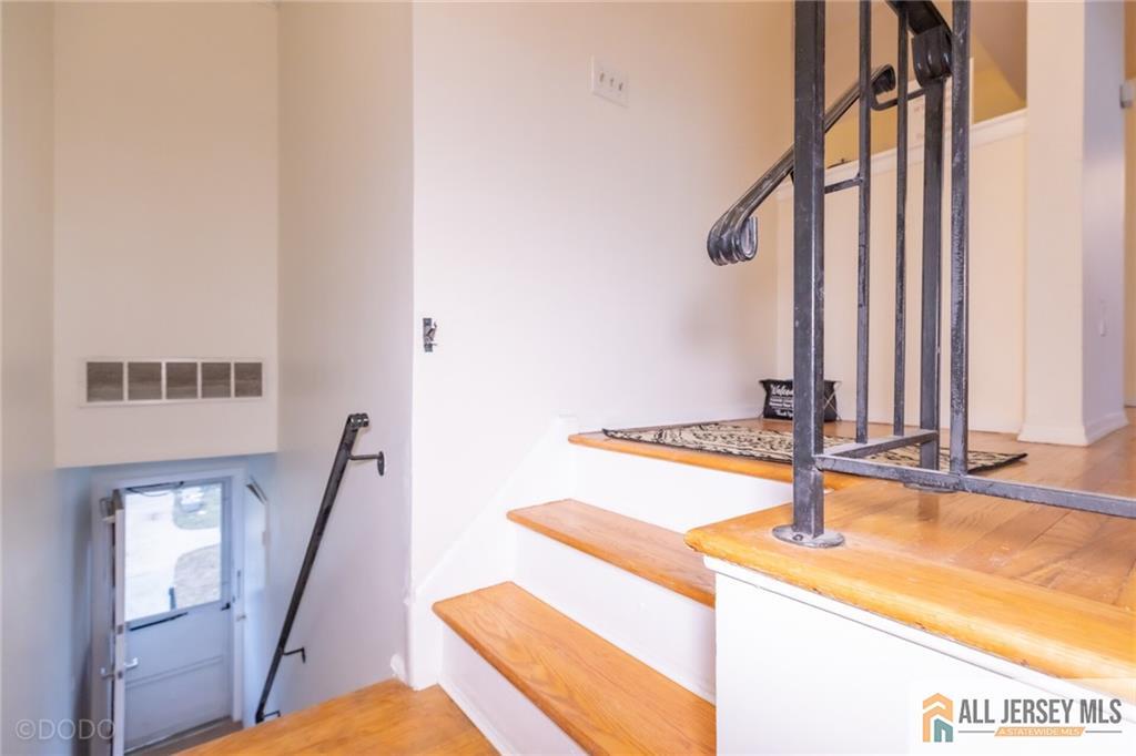 187 Evergreen Road 4B, Edison, NJ, 08820 image 8