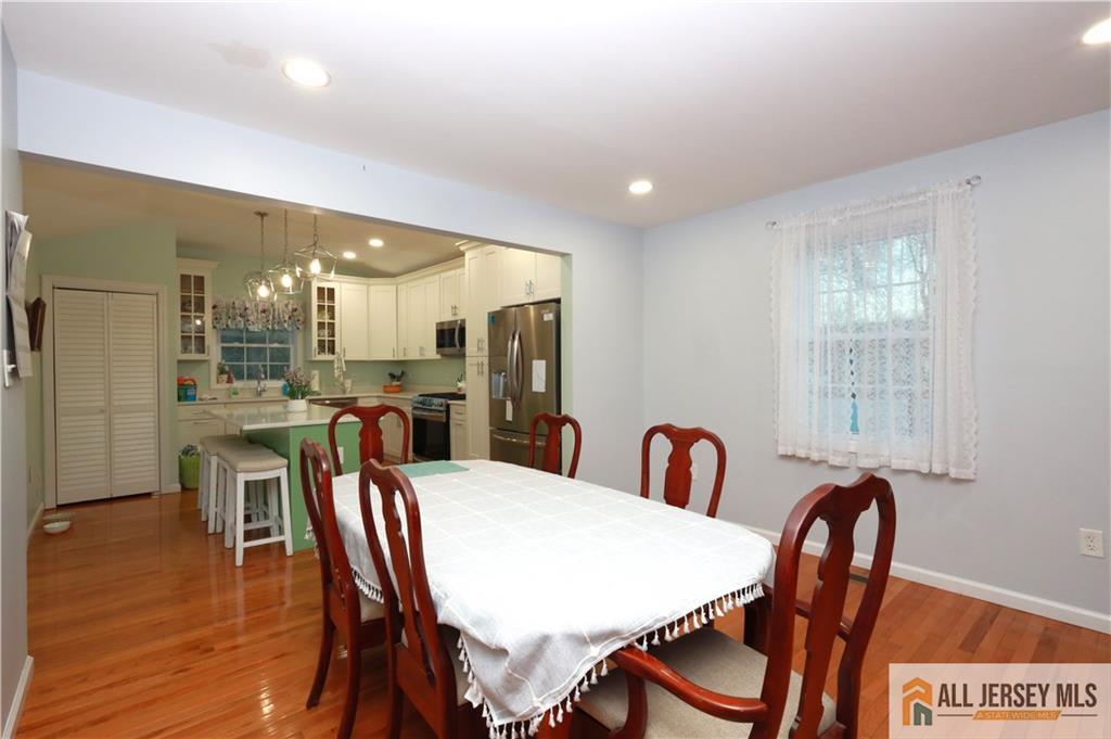 641 Fairview Avenue Image 5