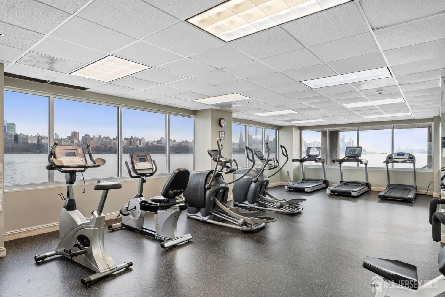 344 The Promenade, Edgewater, NJ, 07020 image 36