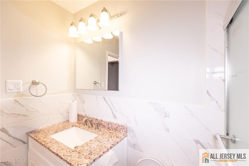 187 Evergreen Road 4B, Edison, NJ, 08820 image 19