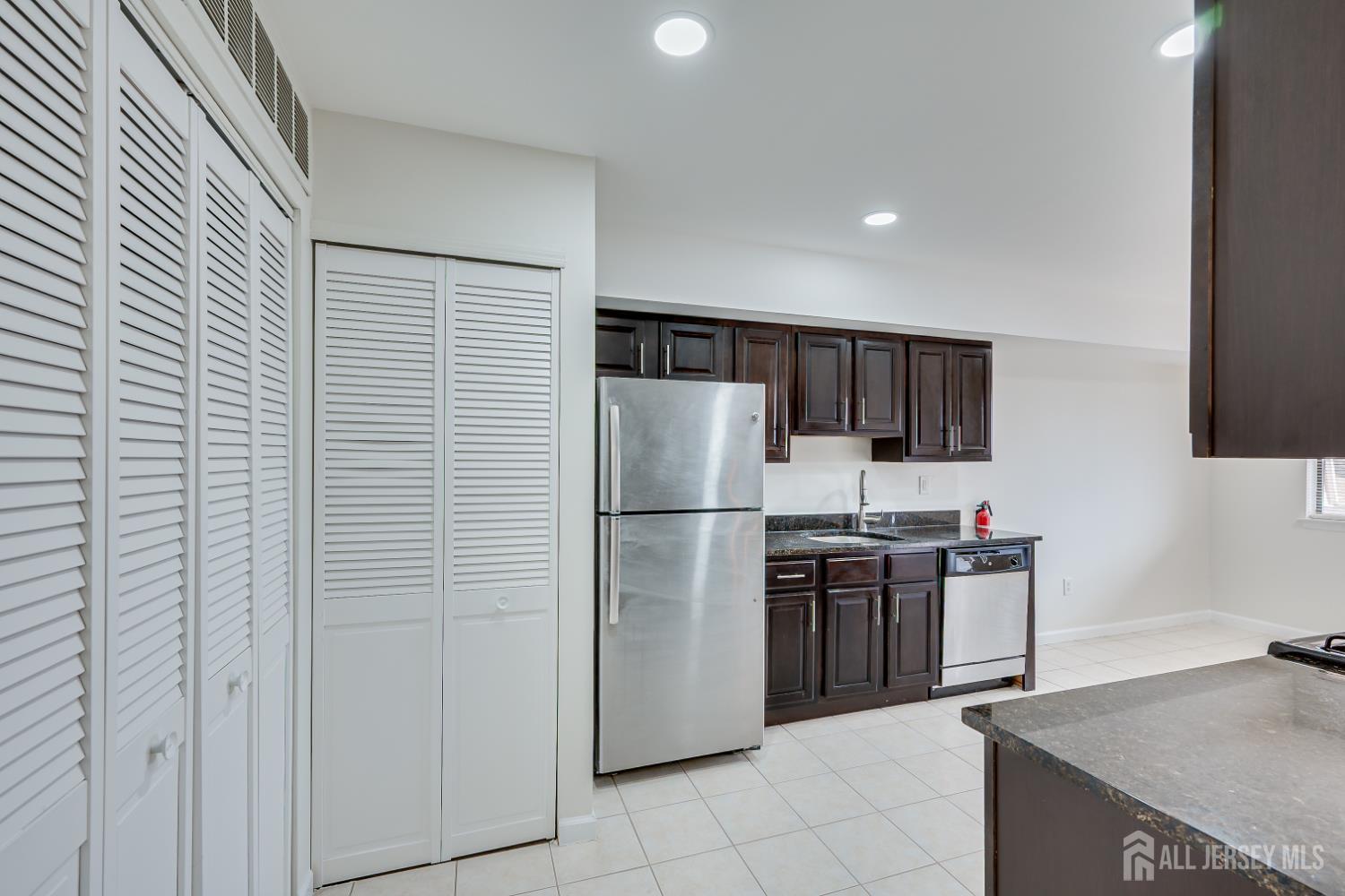 1314 Edison Glen Terrace, Edison, NJ, 08837 image 13