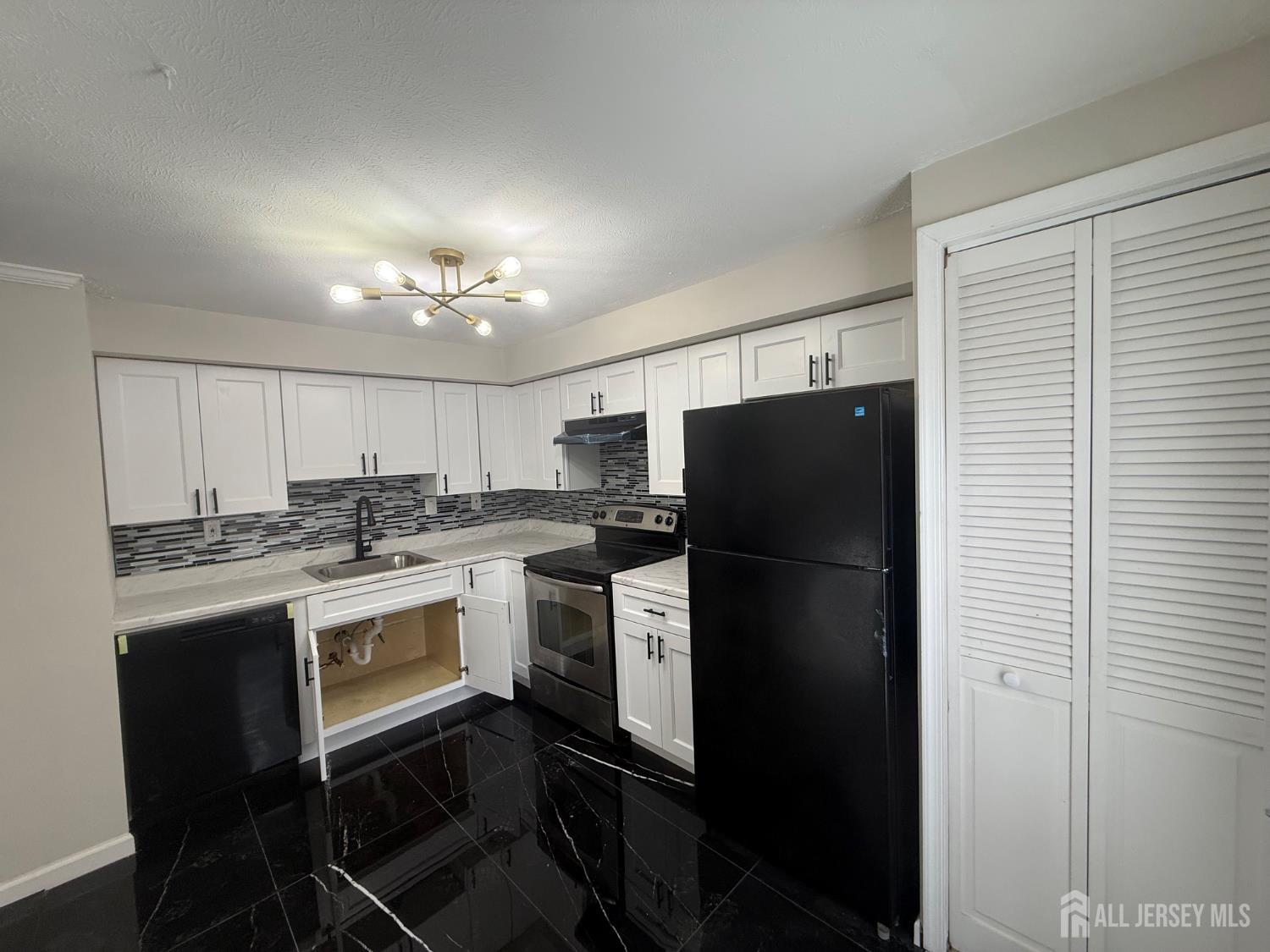 14 James Cubberly Court, Trenton, NJ, 08610 image 19