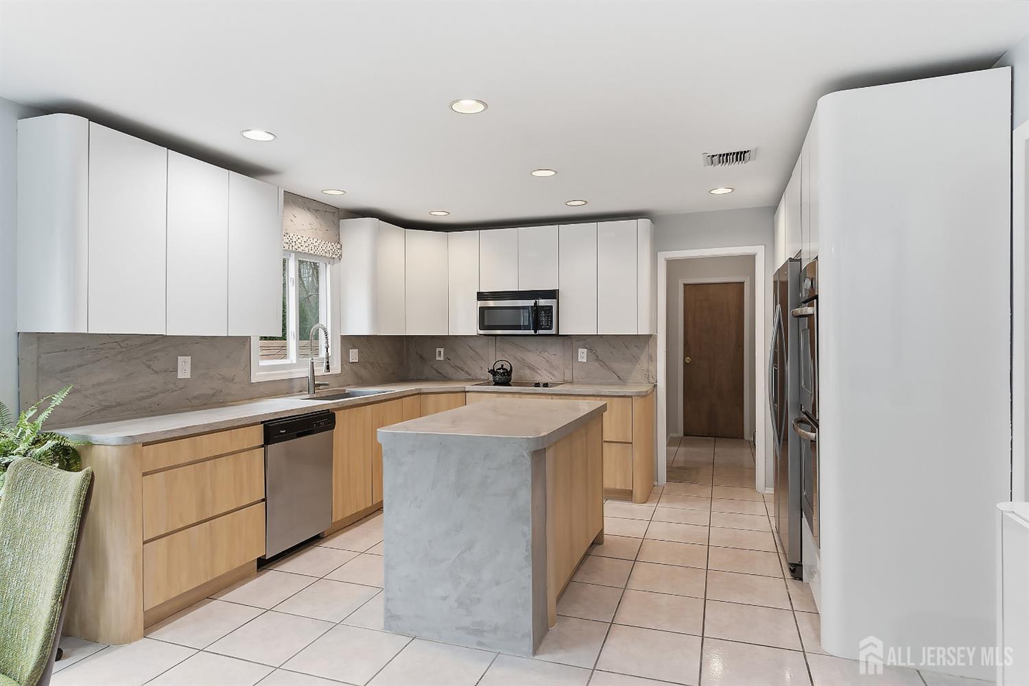 5 Washington Avenue, Morganville, NJ, 07751 image 13