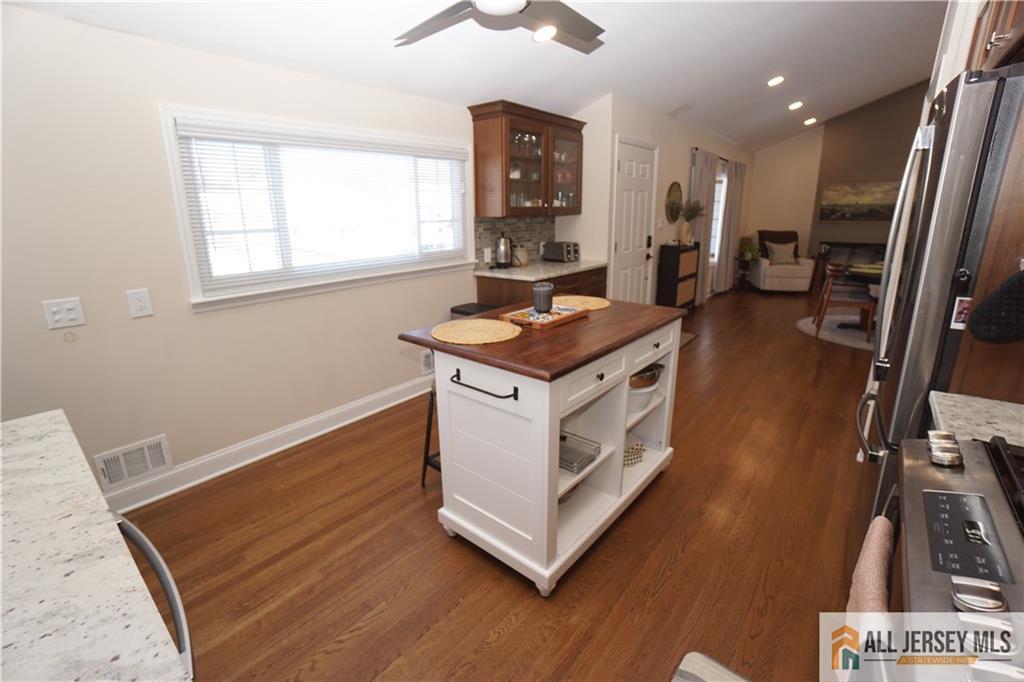 99 Cameo Place, Colonia, NJ, 07067 image 13