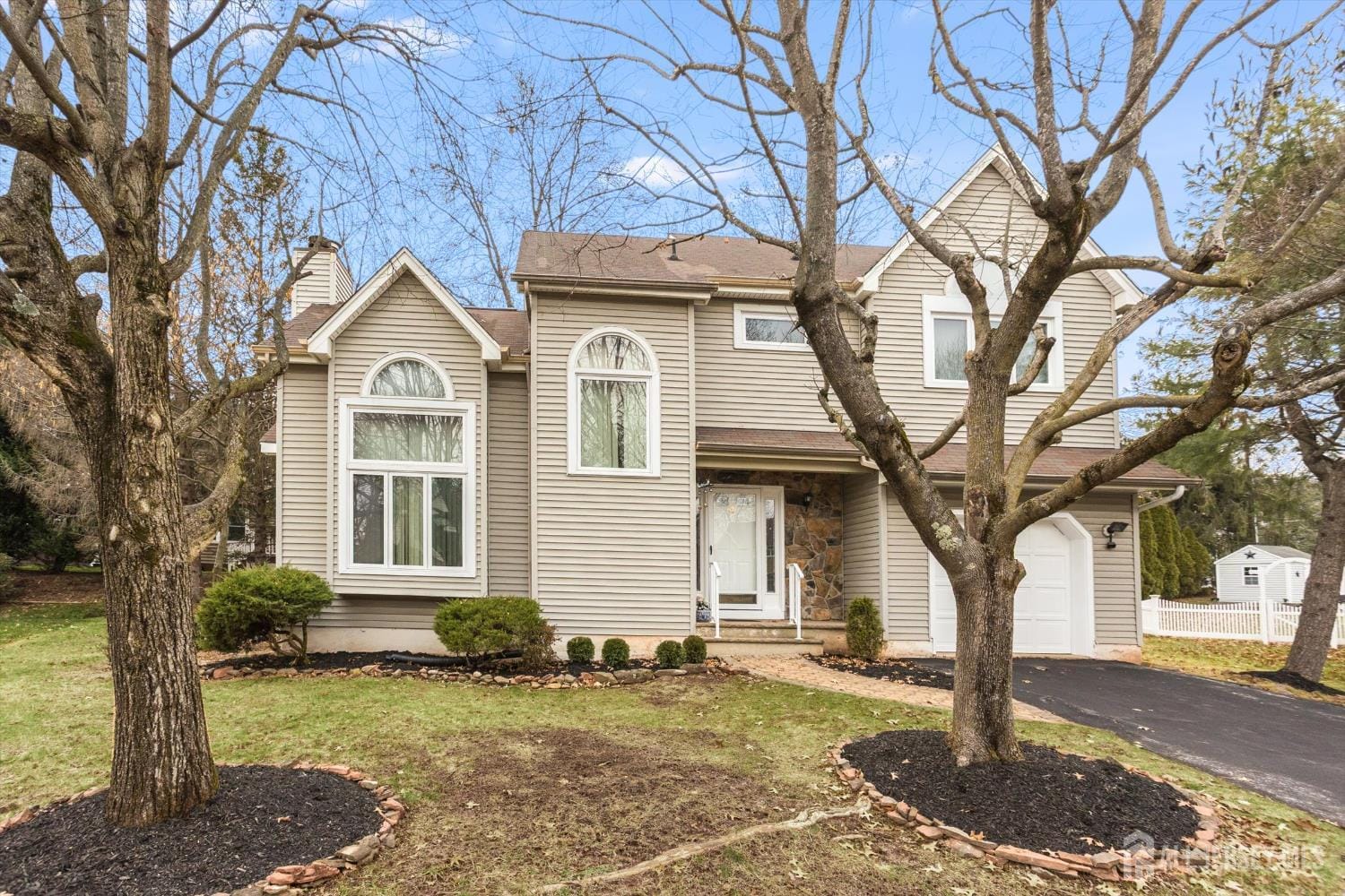 4 Updike Avenue Image 2