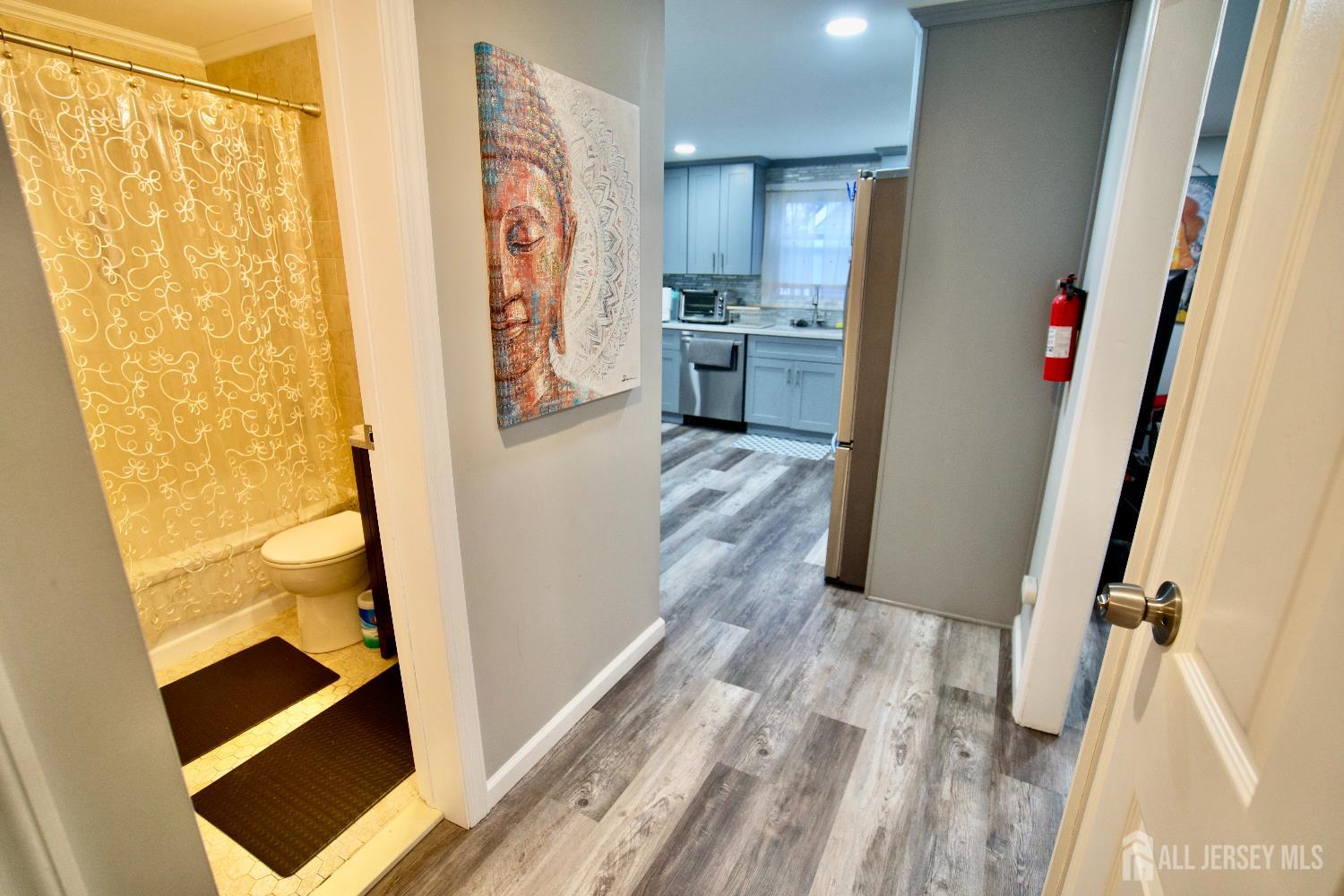 193 Old Road, Sewaren, NJ, 07077 image 15