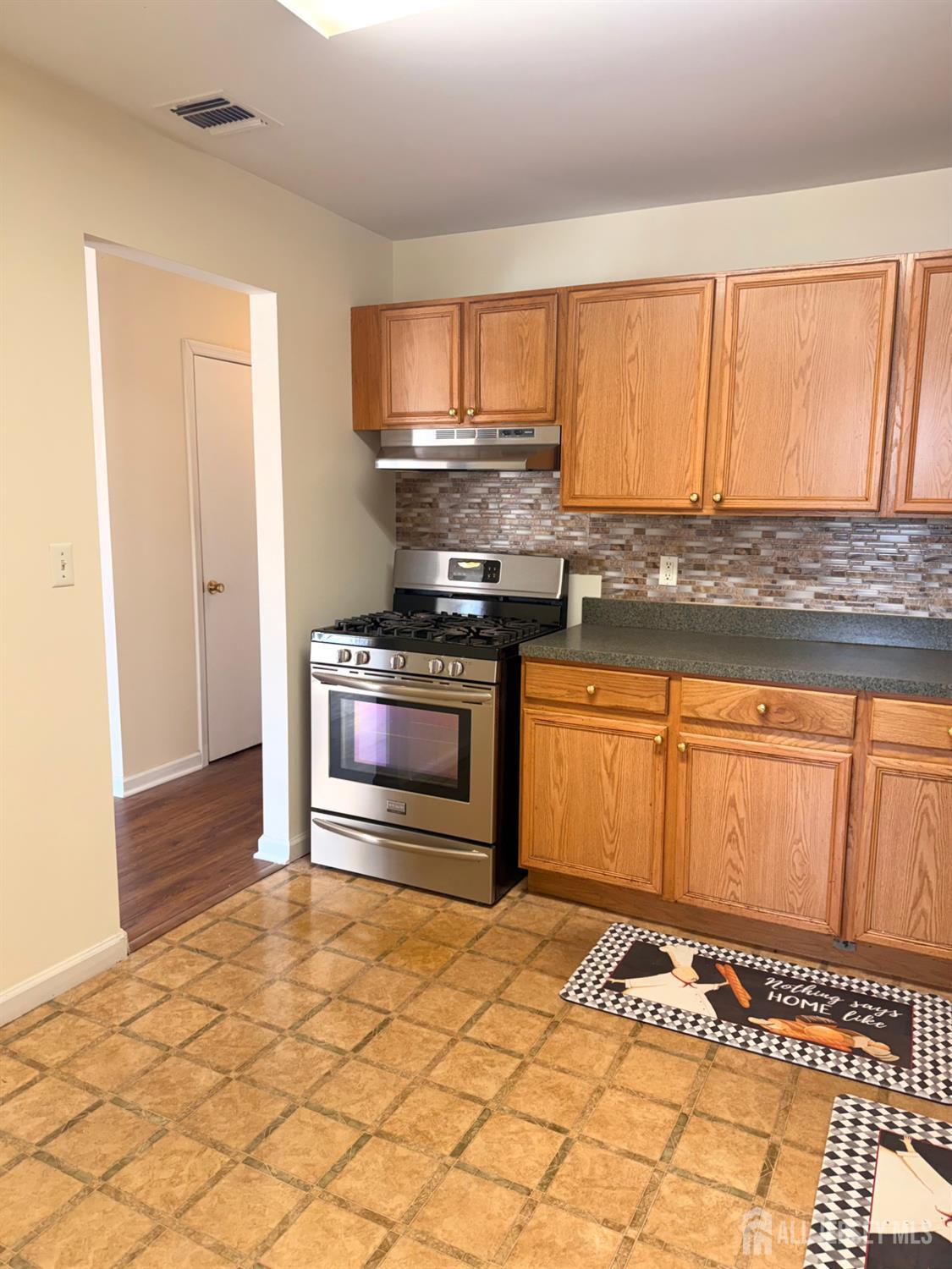 413 College Drive, Edison, NJ, 08817 image 9