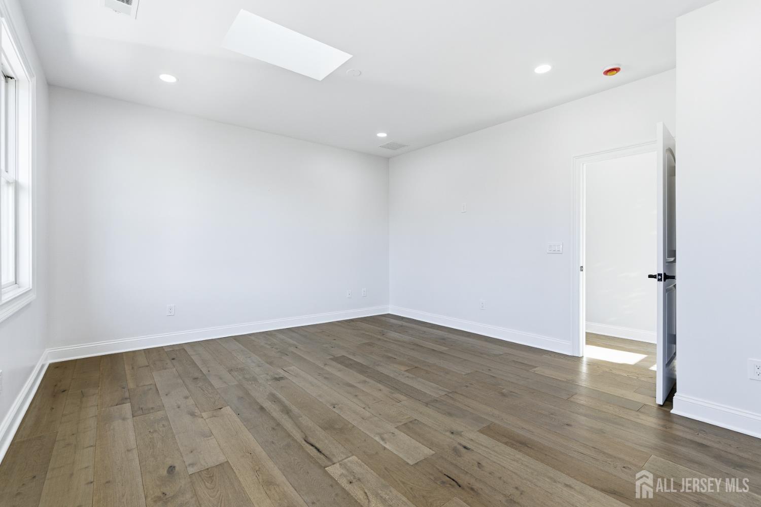 4 Hemlock Drive, Edison, NJ, 08820 image 48