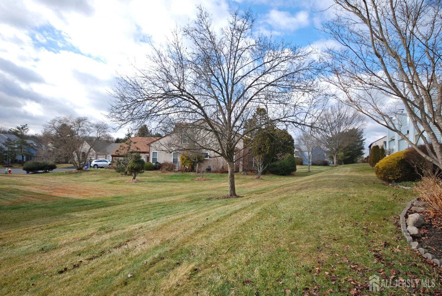 5 Cambridge Drive D Image 2