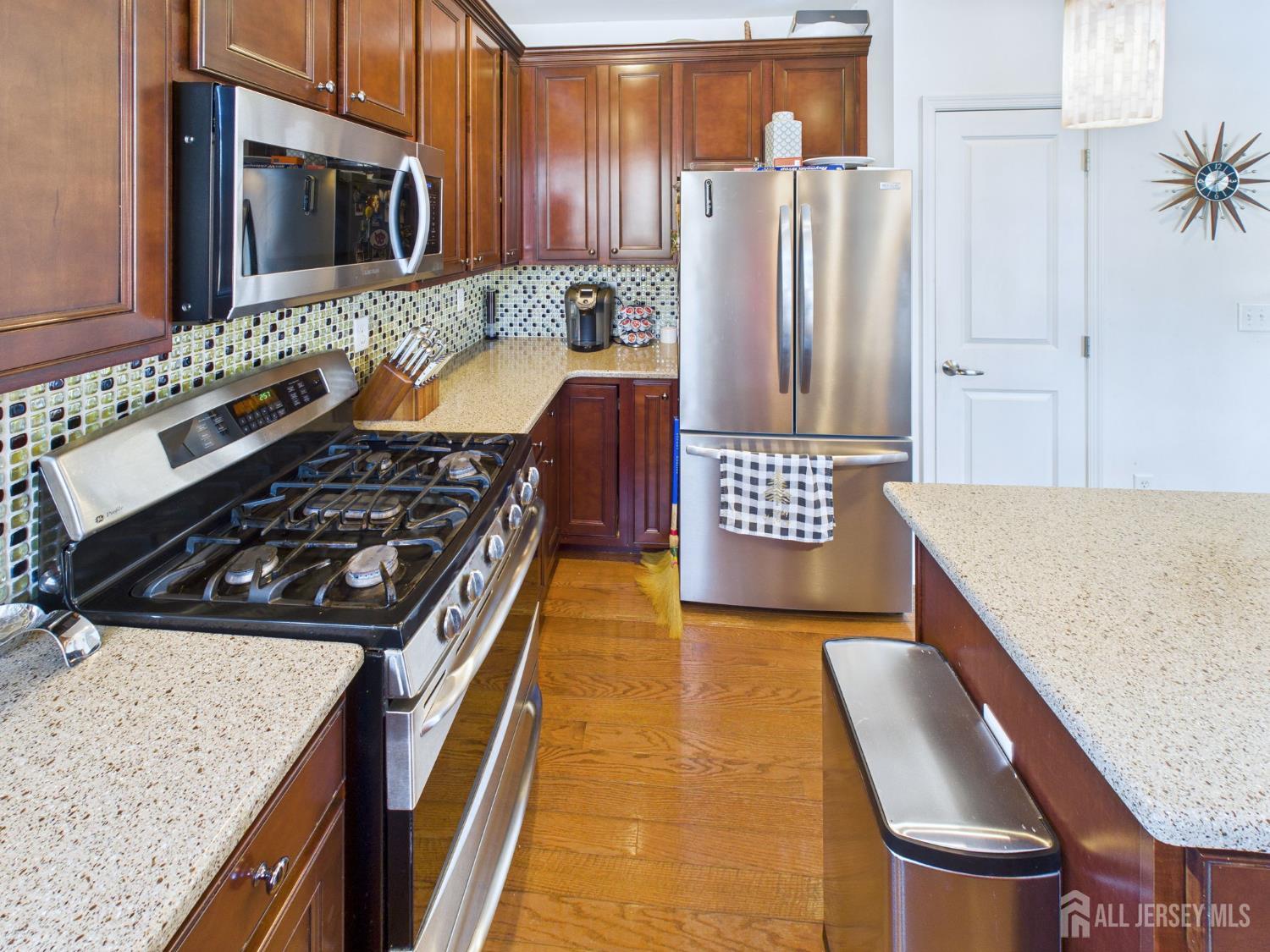 28 Wisniewski Road, Sayreville, NJ, 08872 image 14