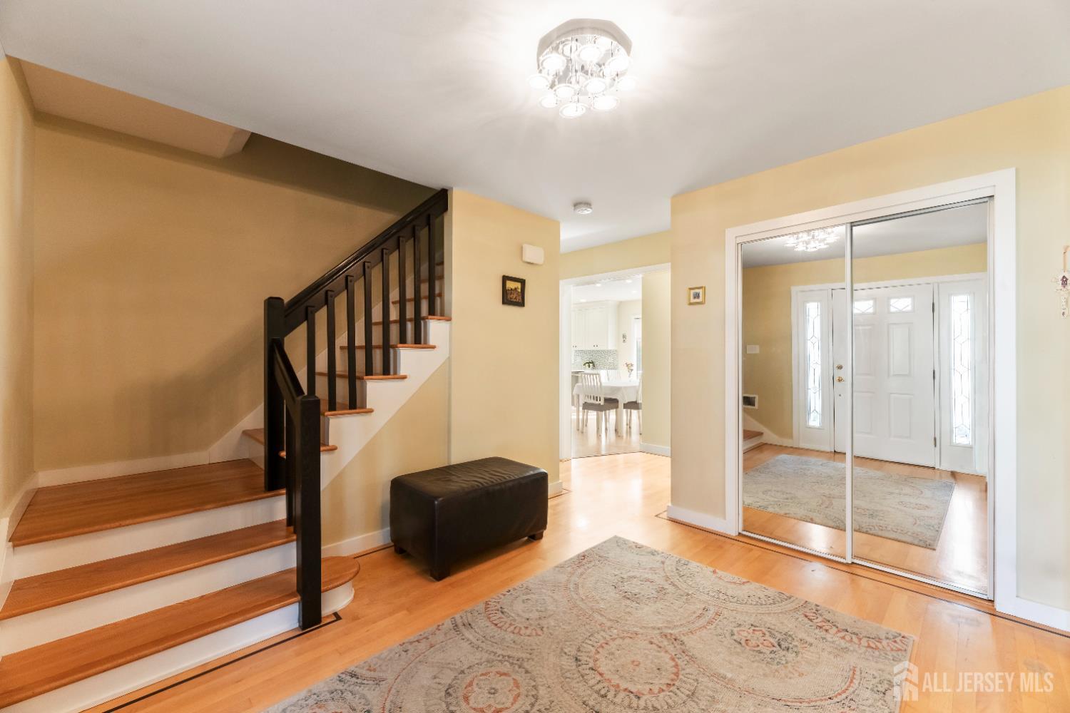 990 Hoover Drive Image 5