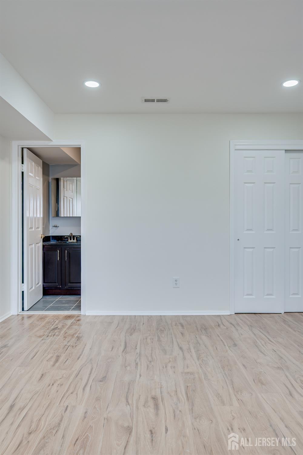 1314 Edison Glen Terrace, Edison, NJ, 08837 image 16