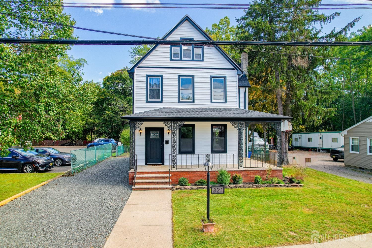 321 Main Street Image 2