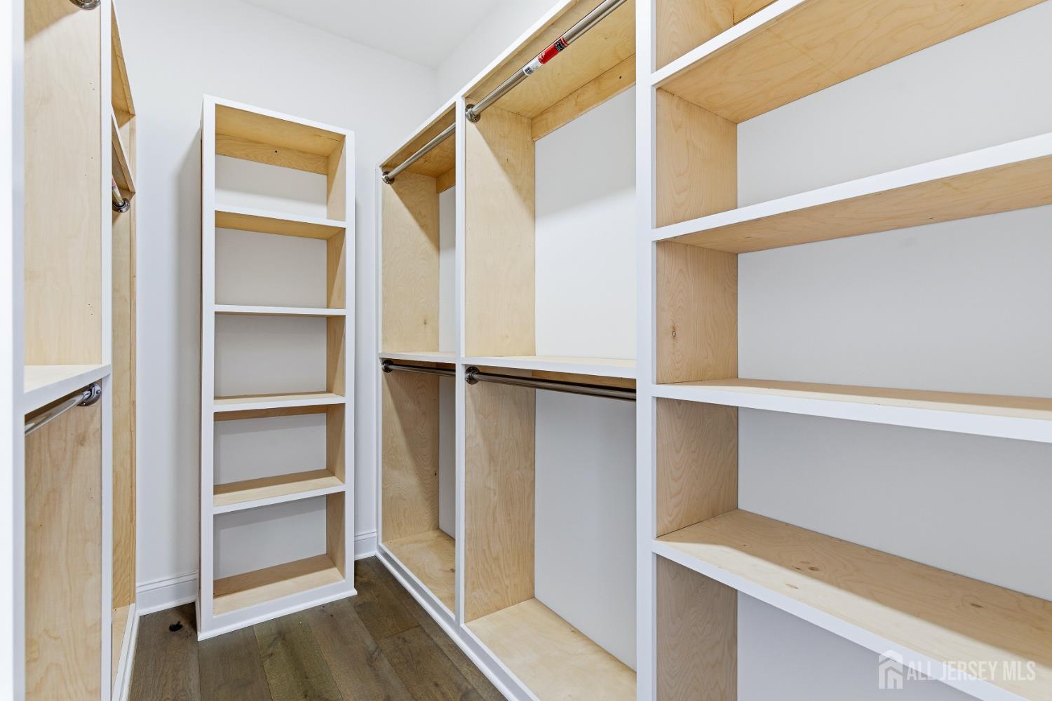 4 Hemlock Drive, Edison, NJ, 08820 image 50