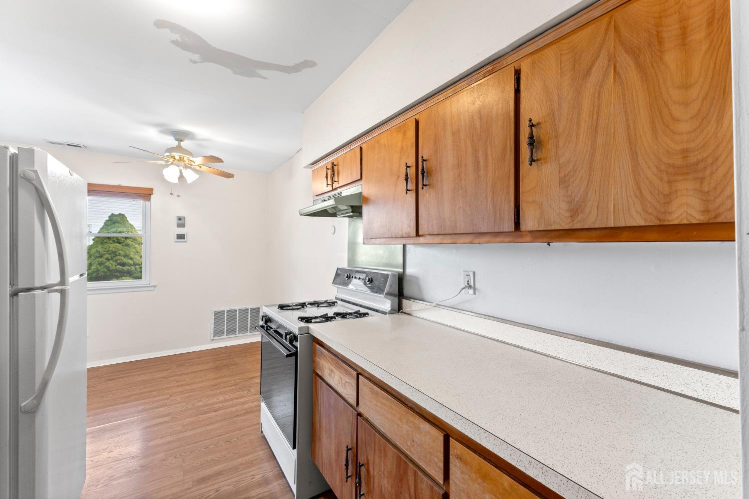 26 Galewood Drive, Matawan, NJ, 07747 image 12