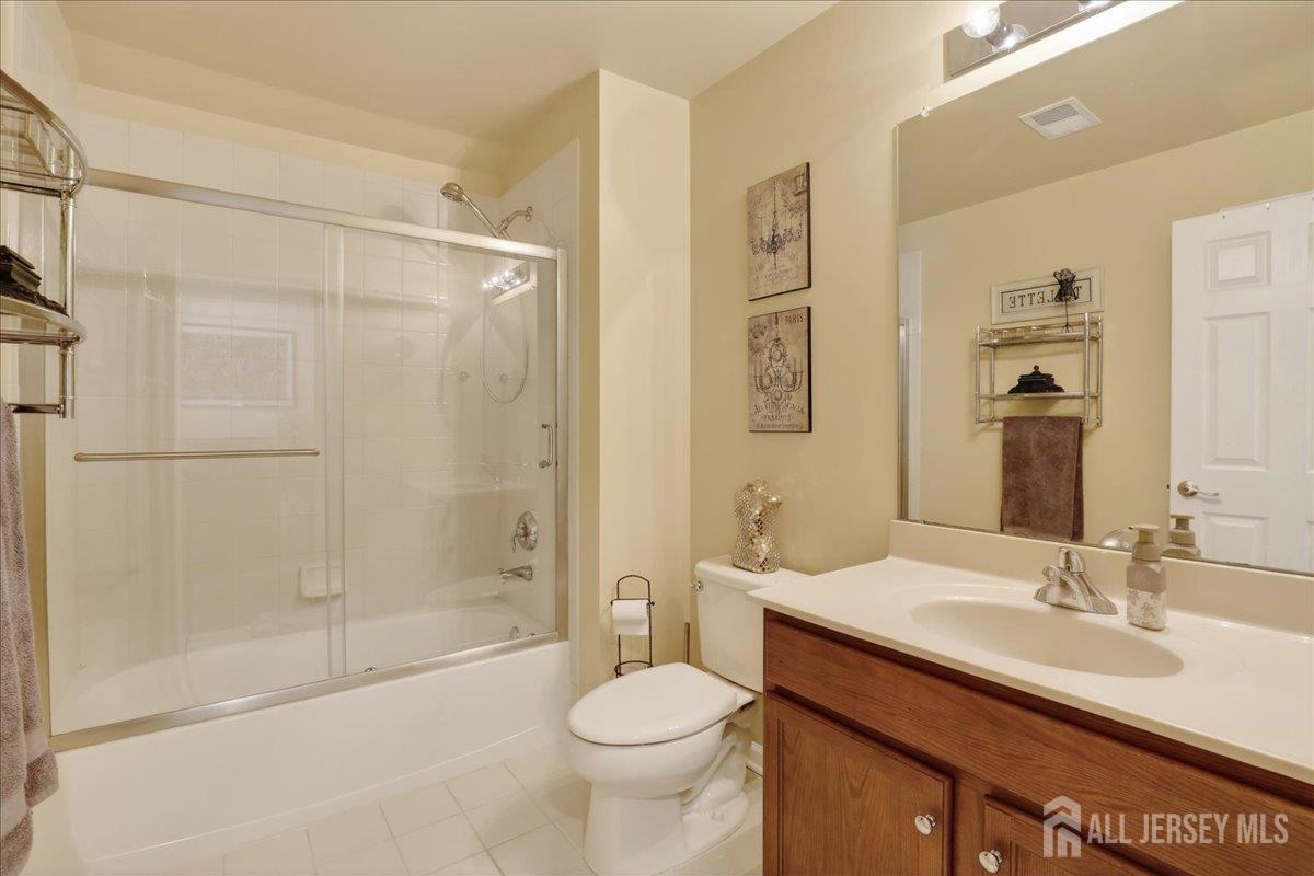 1 Barbour Court, Old Bridge, NJ, 08857 image 34