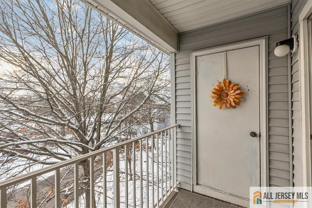 309 Stratford Place Image 2