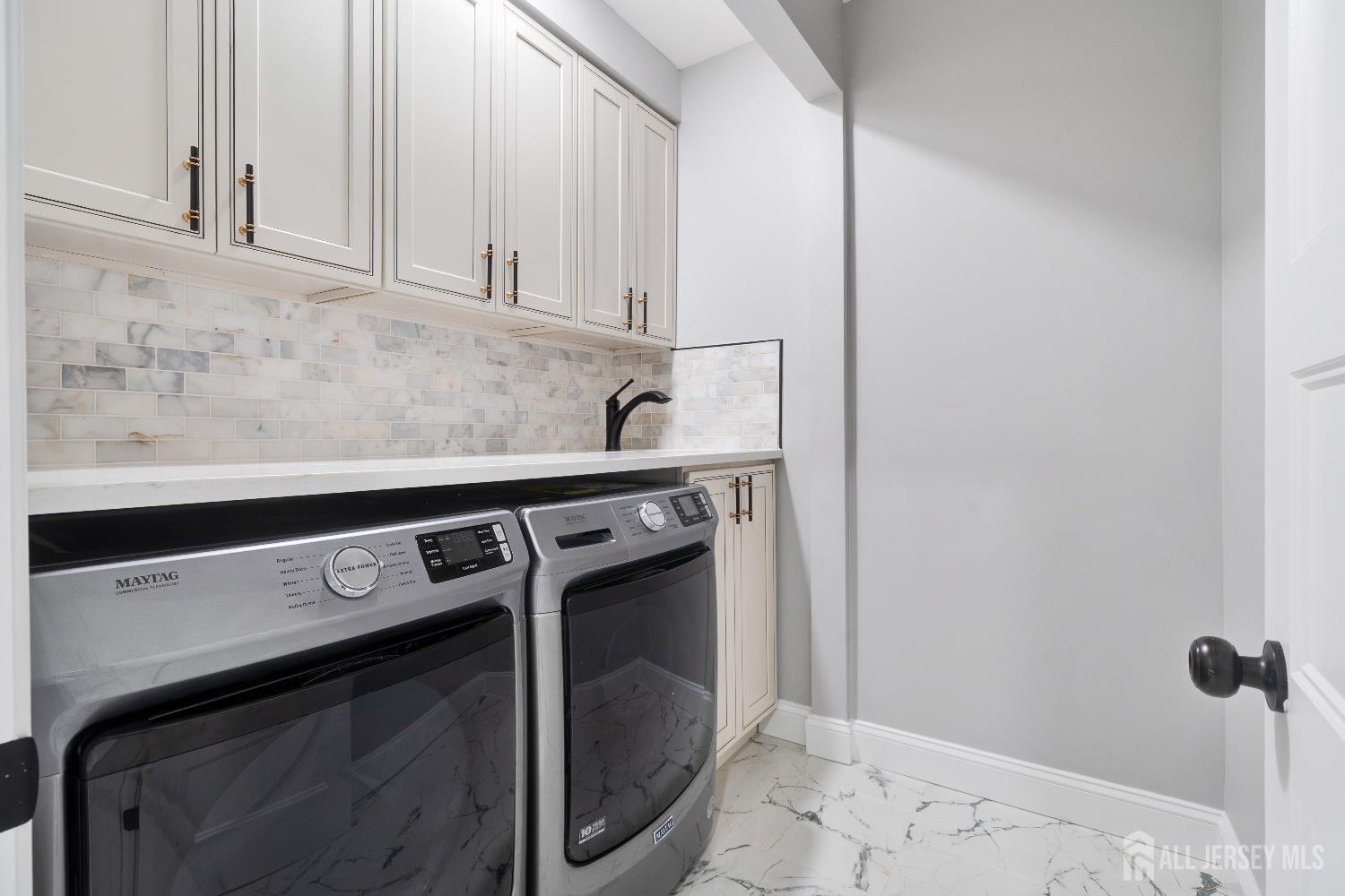 423 New Market Road, Piscataway, NJ, 08854 image 20