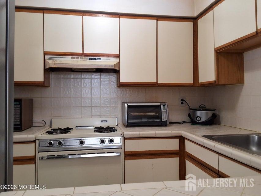 12 Coventry Court, Old Bridge, NJ, 07747 image 7